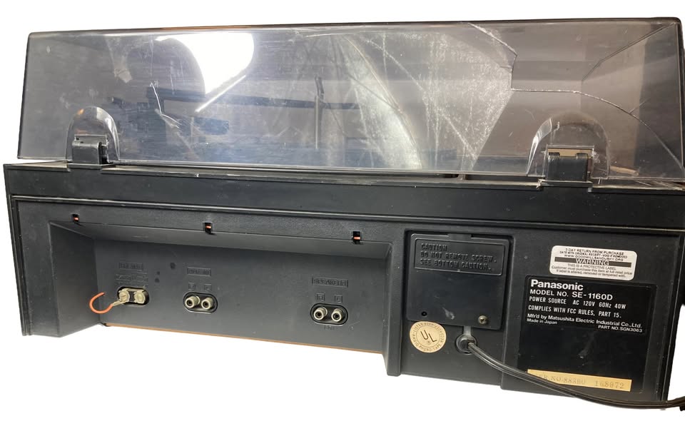 Panasonic SE-1160D Record Player, Cassette, AM/FM Receiver