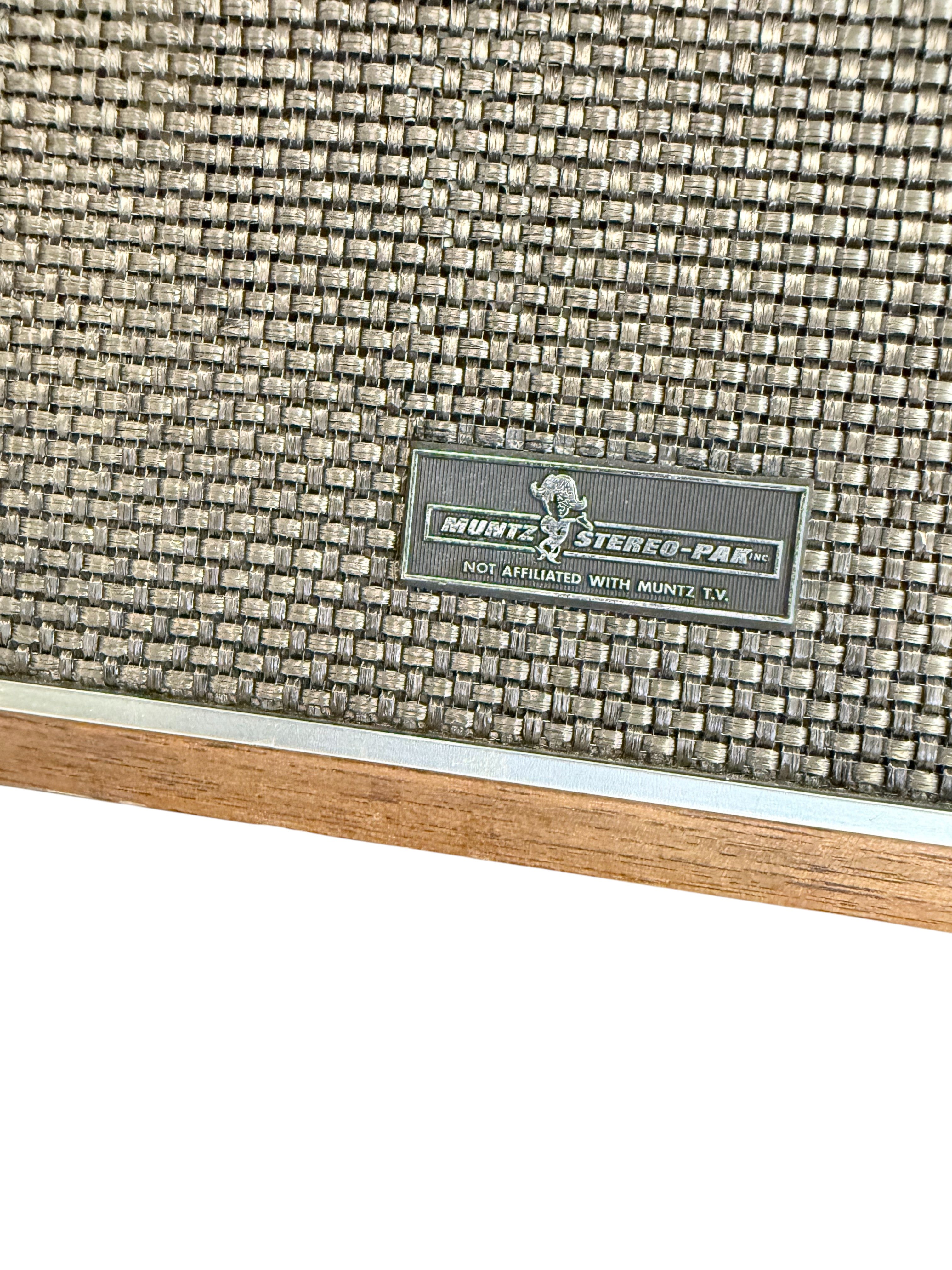 Muntz YM-88 Vintage 8 Ohm Bookshelf Speakers Pair