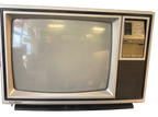 19"  SANYO 91C620 COLOR CRT TELEVISION