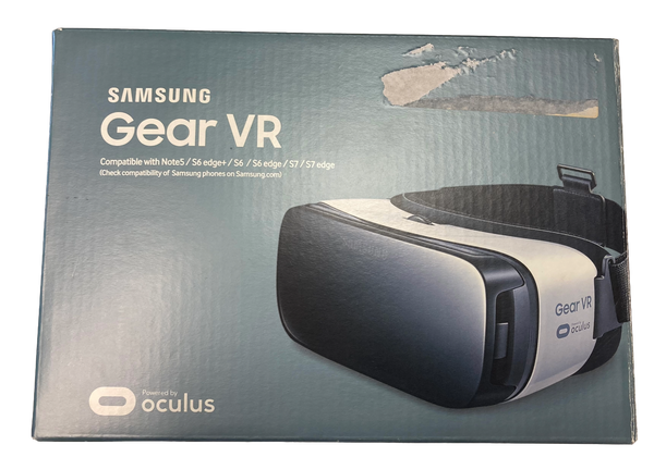 Samsung Gear VR Virtual Reality Headset SM-R322NZWAXAR New Open Box